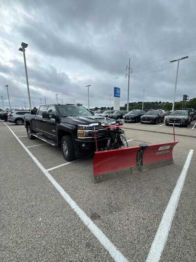 2017 Chevrolet 3500 Crew Cab, $40349. Photo 2