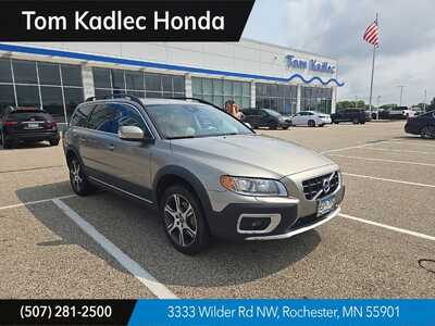 2013 Volvo XC70, $0. Photo 1