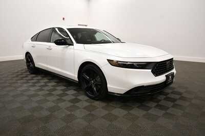 2024 Honda Accord, $30349. Photo 10