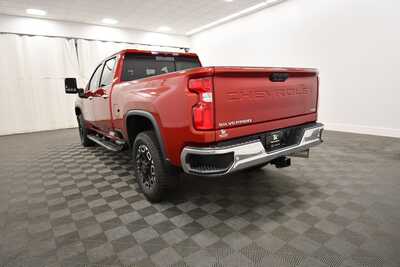 2023 Chevrolet 2500 Crew Cab, $58849. Photo 5