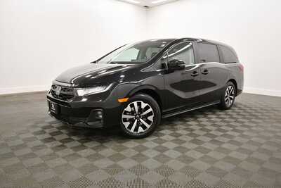 2025 Honda Odyssey, $36349. Photo 2