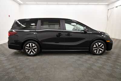 2025 Honda Odyssey, $36349. Photo 9