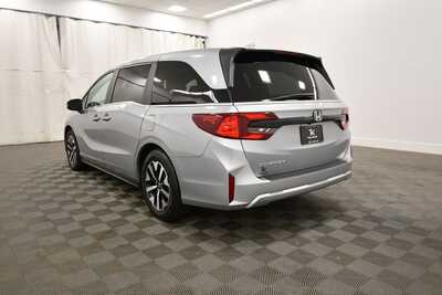 2025 Honda Odyssey, $37349. Photo 5