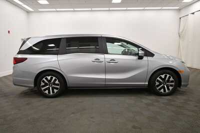 2025 Honda Odyssey, $37349. Photo 9