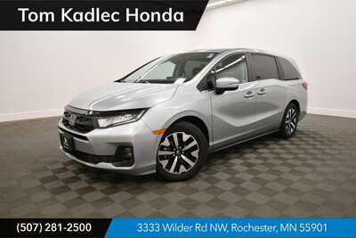 2025 Honda Odyssey, $37349. Photo 1