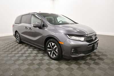 2025 Honda Odyssey, $33849. Photo 10