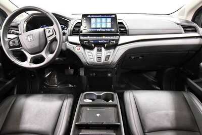 2025 Honda Odyssey, $33849. Photo 3