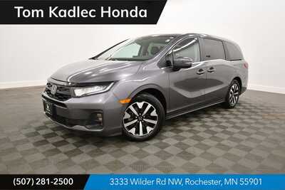 2025 Honda Odyssey, $33849. Photo 1