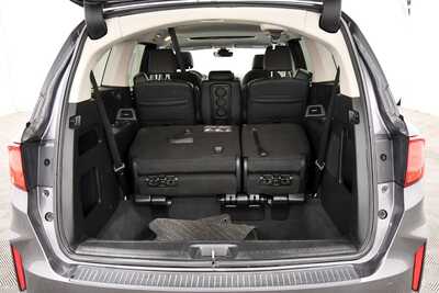 2025 Honda Odyssey, $34098. Photo 7