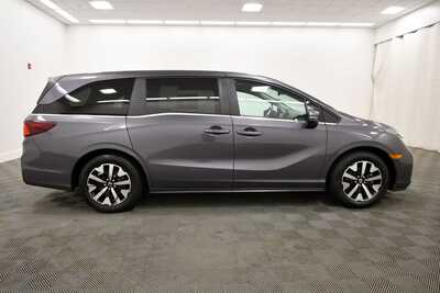 2025 Honda Odyssey, $34098. Photo 9