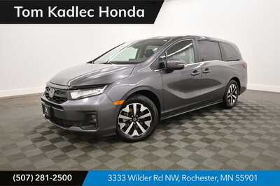2025 Honda Odyssey, $34098. Photo 1