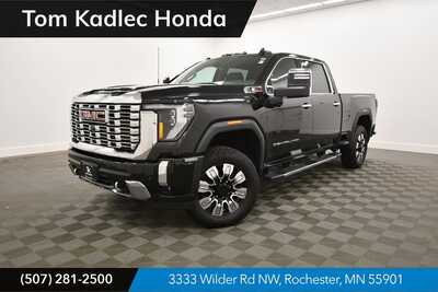 2025 GMC 2500 Crew Cab, $69848. Photo 1