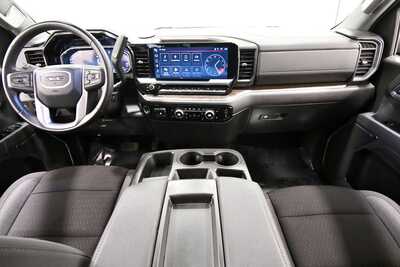 2024 GMC 1500 Crew Cab, $46349. Photo 3