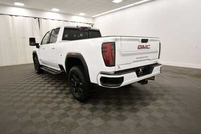 2024 GMC 3500 Crew Cab, $60585. Photo 5