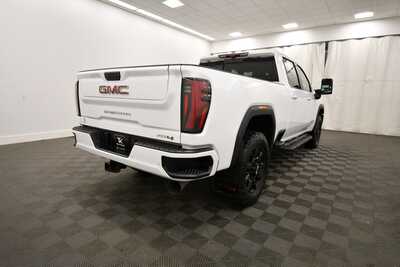 2024 GMC 3500 Crew Cab, $60585. Photo 8