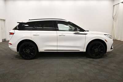 2024 Lincoln Corsair, $40849. Photo 9