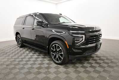 2025 Chevrolet Suburban, $70349. Photo 10
