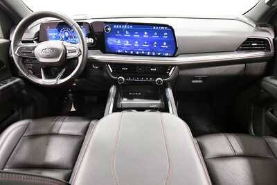 2025 Chevrolet Suburban, $70349. Photo 3