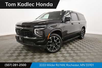 2025 Chevrolet Suburban, $70349. Photo 1