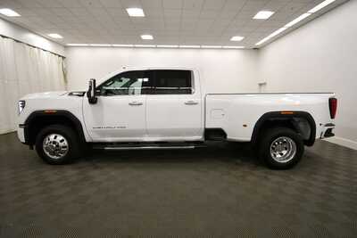 2025 GMC 3500 Crew Cab, $78849. Photo 4
