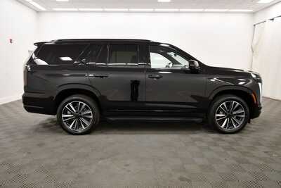 2025 Cadillac Escalade, $101674. Photo 9