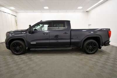 2022 GMC 1500 Crew Cab, $42349. Photo 4