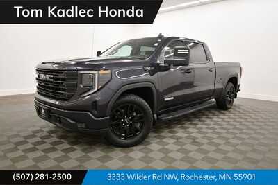 2022 GMC 1500 Crew Cab, $42349. Photo 1