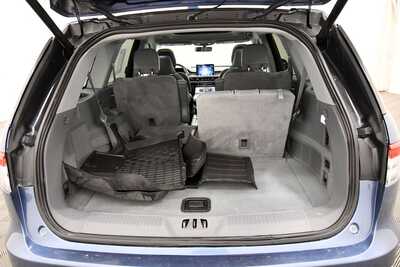2020 Lincoln Aviator, $26849. Photo 7