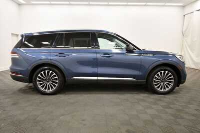 2020 Lincoln Aviator, $26849. Photo 9