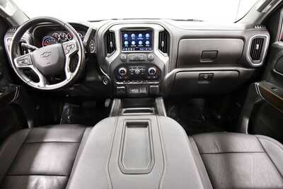 2021 Chevrolet 1500 Crew Cab, $28349. Photo 3