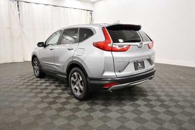 2019 Honda CR-V, $26145. Photo 5