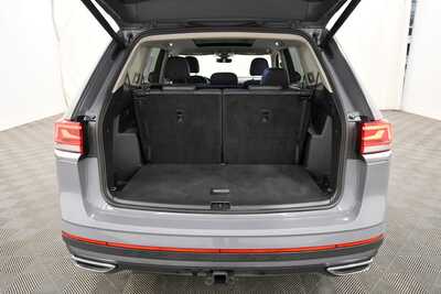 2025 Volkswagen Atlas, $34936. Photo 7