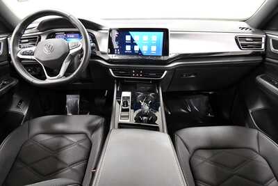2025 Volkswagen Atlas, $31409. Photo 3