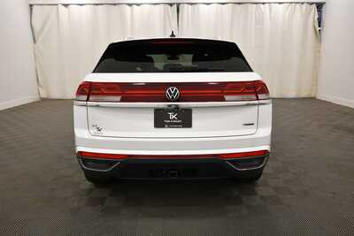 2025 Volkswagen Atlas, $31409. Photo 6