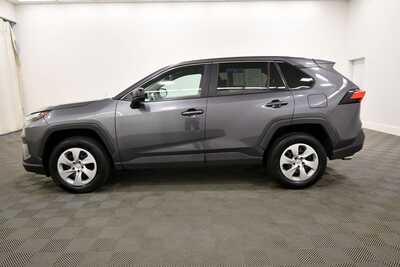 2025 Toyota RAV4, $31849. Photo 4