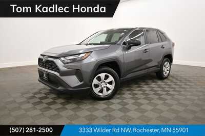 2025 Toyota RAV4, $31849. Photo 1