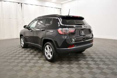 2023 Jeep Compass, $24349. Photo 5