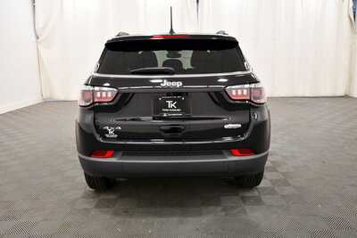 2023 Jeep Compass, $24349. Photo 6