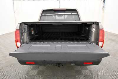 2020 Honda Ridgeline, $25349. Photo 7