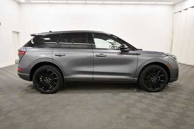 2024 Lincoln Corsair, $35849. Photo 9