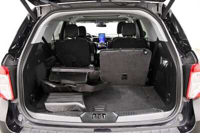 2023 Ford Explorer, $33849. Photo 6