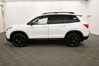 2021 Honda Passport, $28349. Photo 4