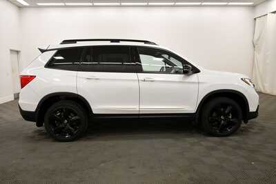2021 Honda Passport, $28349. Photo 9