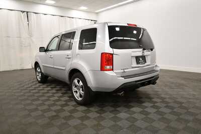 2014 Honda Pilot, $18349. Photo 5