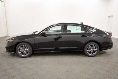 2026 Honda Accord, $36290. Photo 4
