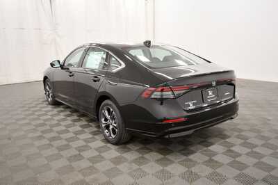 2026 Honda Accord, $36290. Photo 5