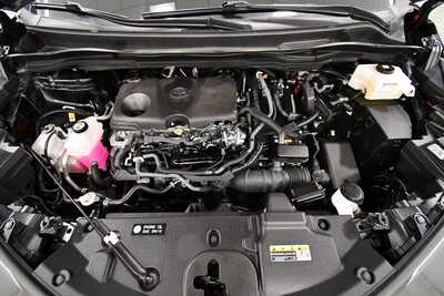 2025 Toyota Sienna, $37789. Photo 12