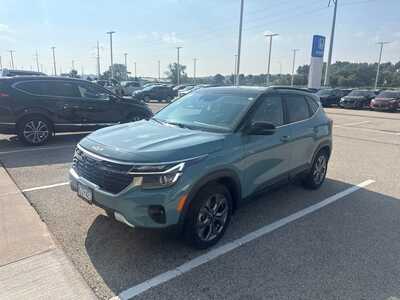 2024 Kia Seltos, $24349. Photo 2