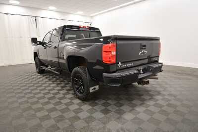 2017 Chevrolet 2500 Crew Cab, $42349. Photo 5