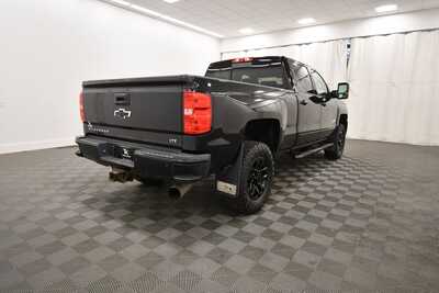 2017 Chevrolet 2500 Crew Cab, $42349. Photo 8